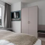 Westside Arthotel 121 Lägenhet