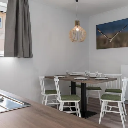 Westside Arthotel 121