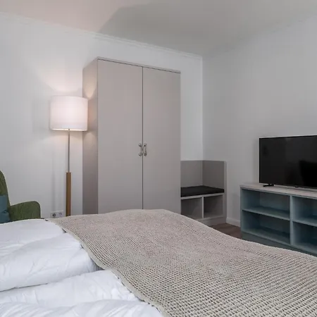 Westside Arthotel 121 Lägenhet